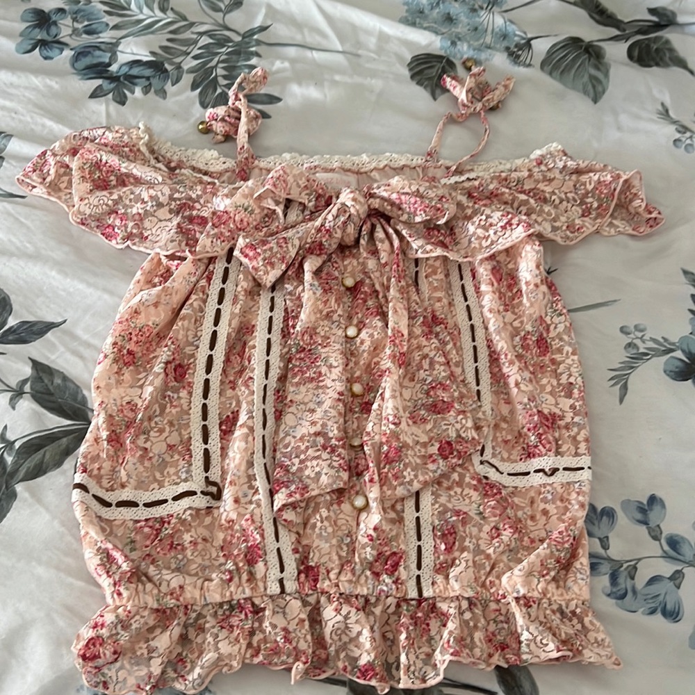 RARE Liz Lisa Peasant Top/Off Shoulders